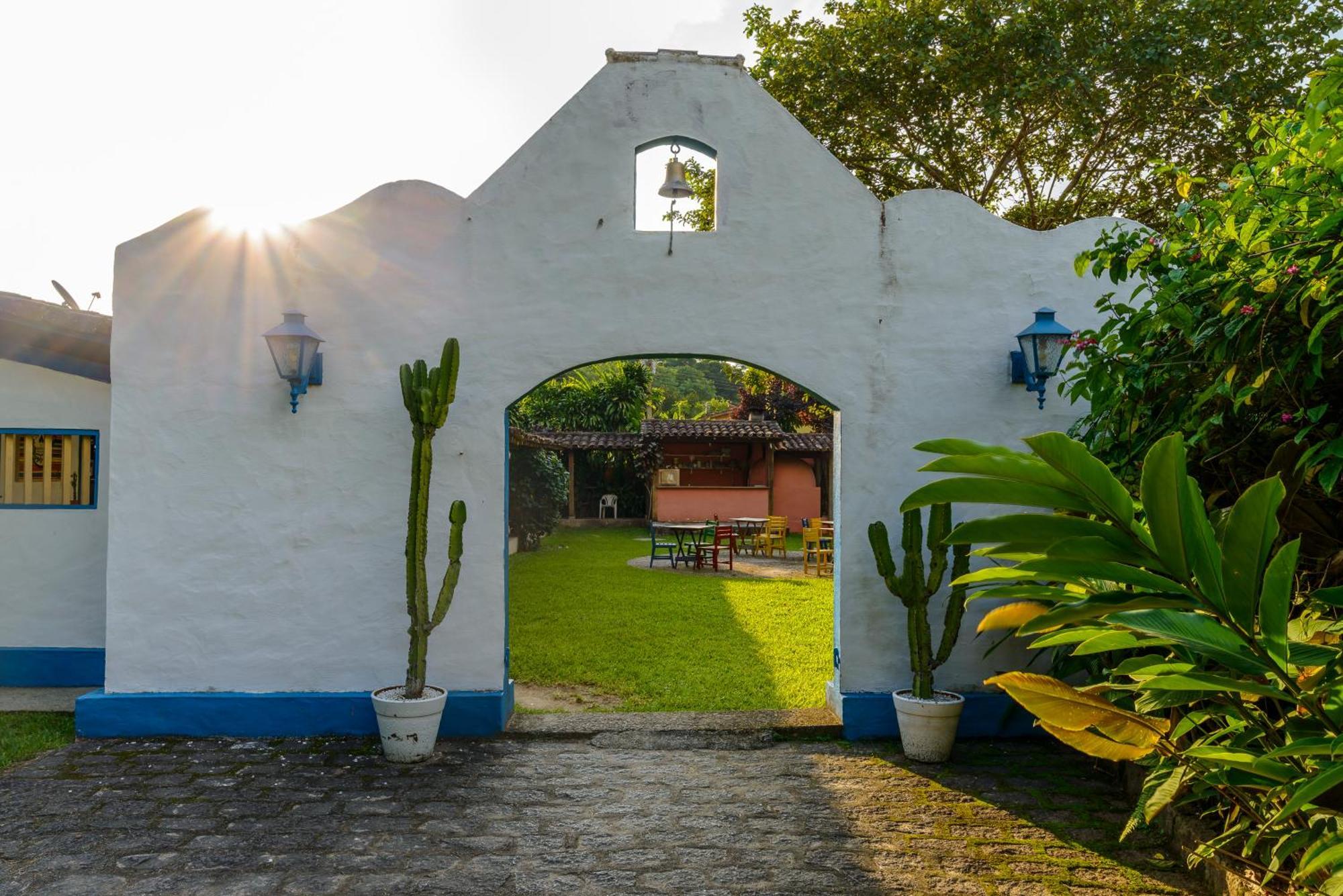 Velinn Pousada Bromelias Ilhabela Exterior photo